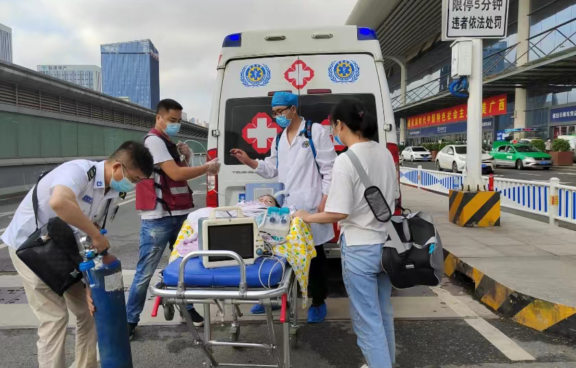 仁布县救护车出租公司